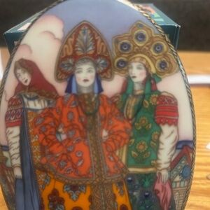 Russian Fairy Tales Heinrich Villery & Boch Trinket Box